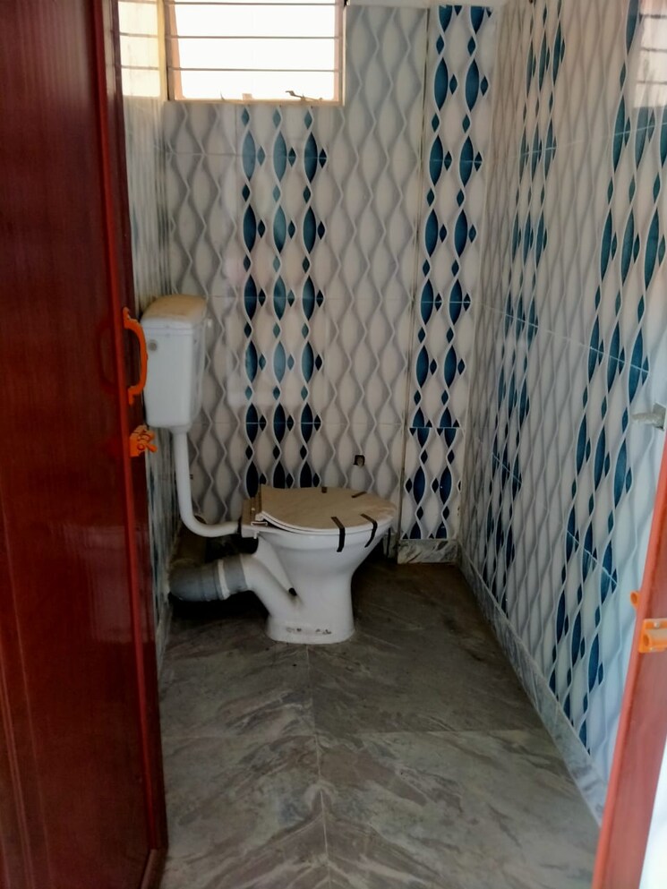 Bathroom, behala chowrasta 3 Bedroom 1100 Sq.Ft. Apartment In Behala Chowrasta Kolkata 8220343