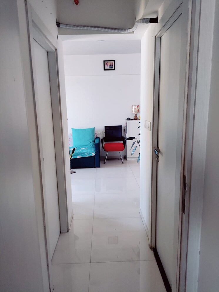 Living Room, rustomjee-urbania-aurelia 2 Bedroom 996 Sq.Ft. Apartment In Majiwada Thane 8220292