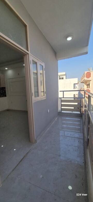Staircase in 1 BHK Apartment at Palm Residency Chhatarpur, Chattarpur – for Rent