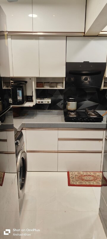 Kitchen in 2.5 BHK Apartment at Khar West – for Rent