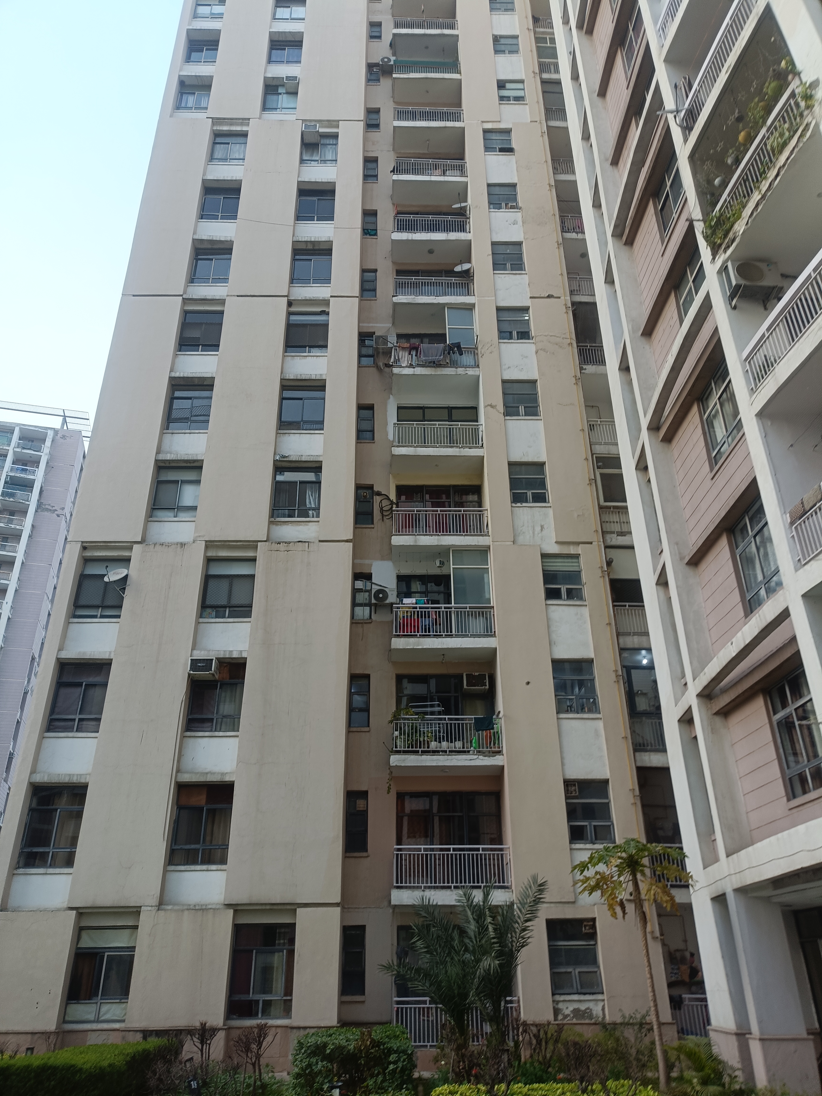 3.5 BHK Apartment For Sale in Unitech Horizon