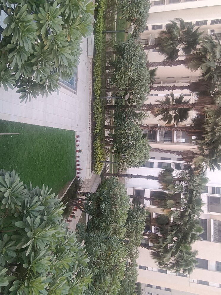 Garden, unitech-horizon 3.5 Bedroom 1745 Sq.Ft. Apartment In Pi Greater Noida Greater Noida 8220416