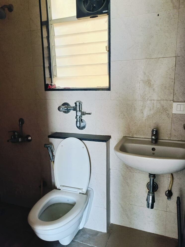 Bathroom, nyati-elan 2 Bedroom 620 Sq.Ft. Apartment In Wagholi Pune 8220428