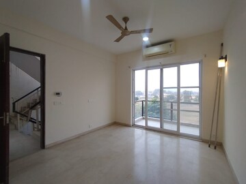 Room in 2 BHK Apartment at M3M Heights, Sector 65 – for Rent