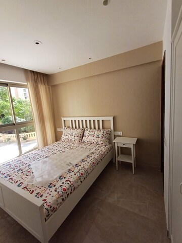 Bedroom in 1 BHK Apartment at Hiranandani Regent Hill, Powai – for Rent