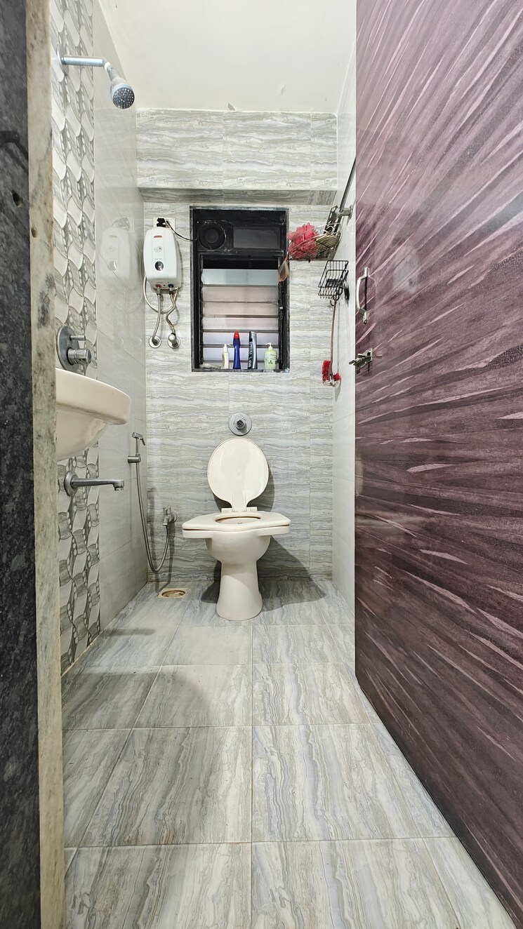 Bathroom, ambika-bholanath-chogle-residency 1.5 Bedroom 500 Sq.Ft. Apartment In Borivali West Mumbai 8220461