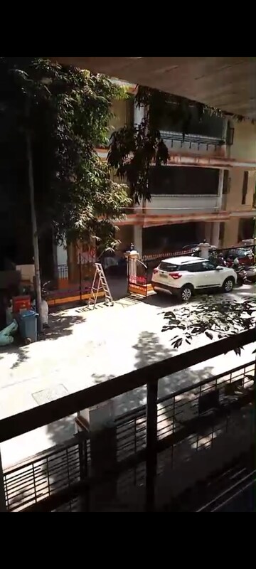 2 BHK Apartment – Exterior View View at Vile Parle East - for Rent