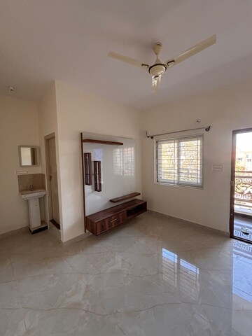 Room in 1 BHK Apartment at Whitefield – for Rent