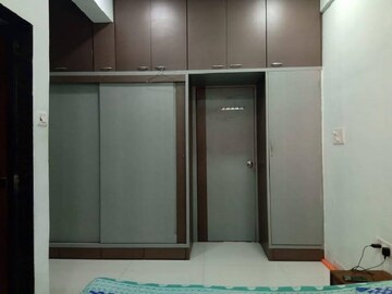 Bedroom in 1 BHK Apartment at Bandra West – for Rent