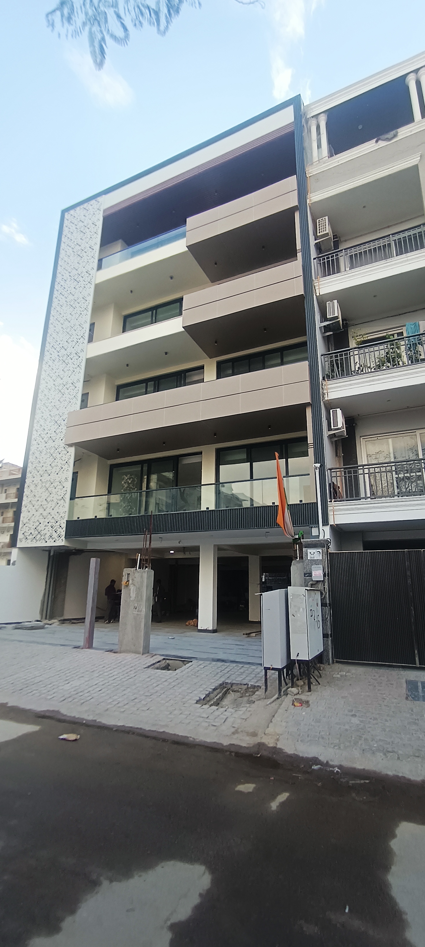 5 BHK + Pooja Room,Servant Room Builder Floor For Sale in BP Homes