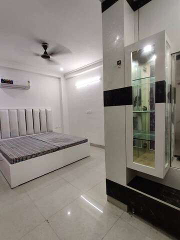 Kitchen in 2 BHK Builder Floor at Super Mart 1, Sector 27 – for Rent