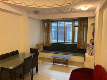 Living Room in 2 BHK Apartment at Khar West – for Rent