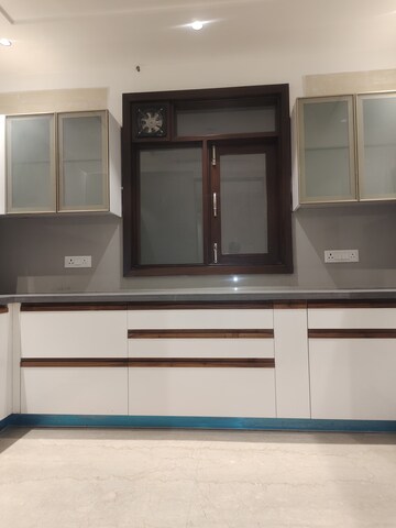 Furnished Amenities in 3 BHK Builder Floor at Greater Kailash ii – for Sale
