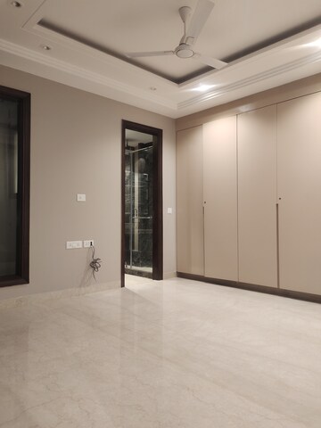 Furnished Amenities in 3 BHK Builder Floor at Greater Kailash ii – for Sale