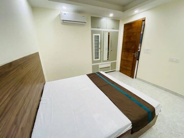 Bedroom in 2 BHK Builder Floor at Ansal Sushant Lok I, Sector 43 – for Rent