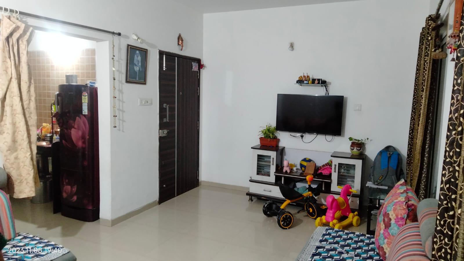 2 BHK + Servant Room Apartment For Sale in BA Vermont