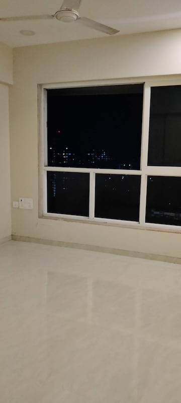 2 BHK Apartment For Rent in Supreme 19 Lokhandwala Township Kandivali Mumbai  8220617