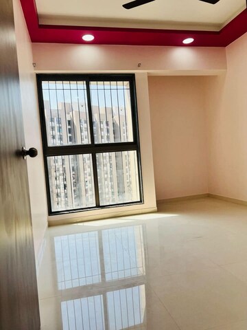 Master Bedroom in 2 BHK Apartment at Runwal Eirene, Balkum Pada – for Rent