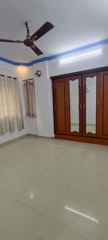 Room in 1 BHK Apartment at Majiwada – for Rent