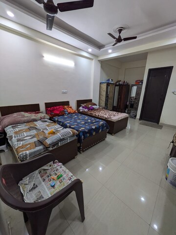Room in  Pg at RWA Apartments Sector 37, Sector 37 – for Rent