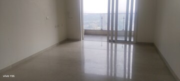 Room in 3 BHK Apartment at LnT Crescent Bay T3, Parel – for Rent