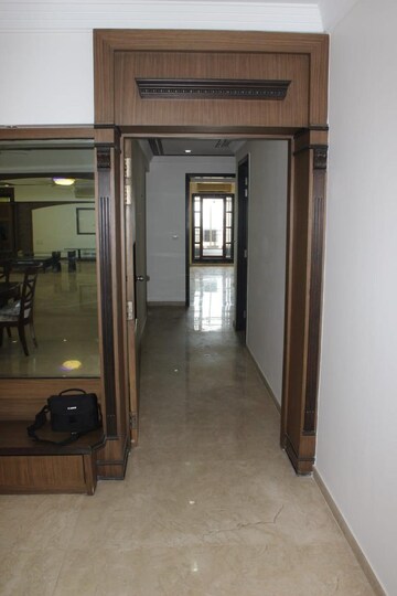 Building Lobby in 5 BHK Apartment at Hiranandani Powai Park, Powai – for Rent