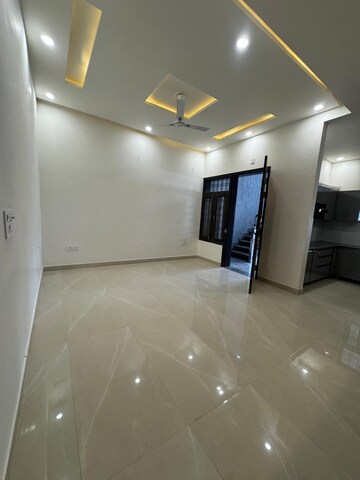 Room in 2 BHK Builder Floor at Kirsali Gaon – for Sale
