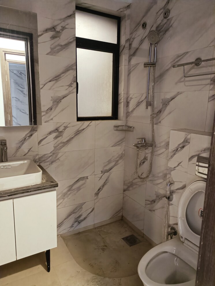 Bathroom, risland-the-icon 2 Bedroom 775 Sq.Ft. Apartment In Dhokali Thane 8220735