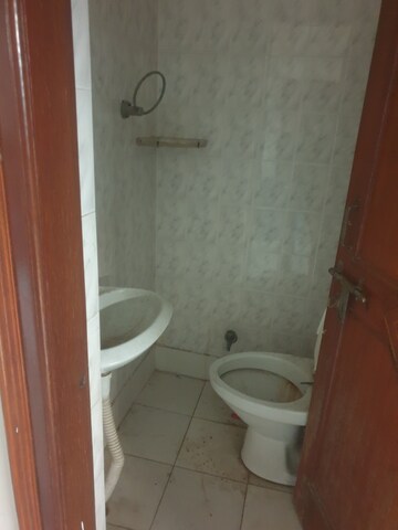 Bathroom in 3 BHK Independent House at Sector 16 – for Rent