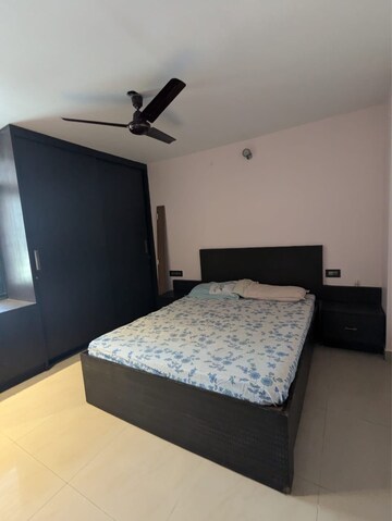 Bedroom in 3 BHK Apartment at Kodihalli – for Rent