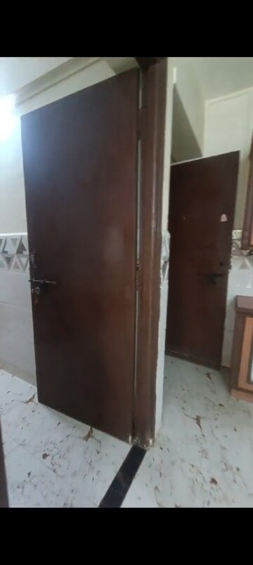 Furnished Amenities in 1 BHK Apartment at Ankur Chs Vakola, Vakola – for Rent