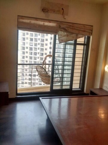 Room in 3 BHK Apartment at K Raheja Heights, Malad East – for Sale
