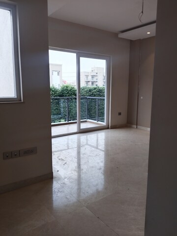 Room in 4 BHK Villa at Tata Primanti Villas, Sector 72 – for Rent