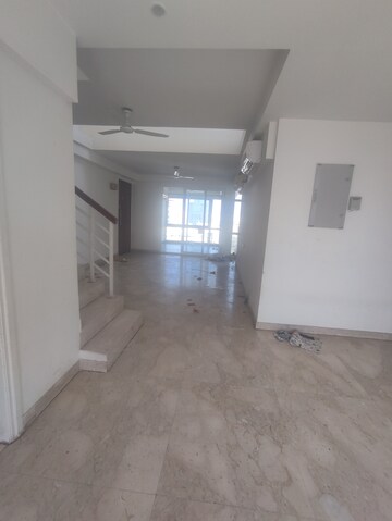 Room in 5 BHK Penthouse at Emaar Palm Terraces Select, Sector 66 – for Rent