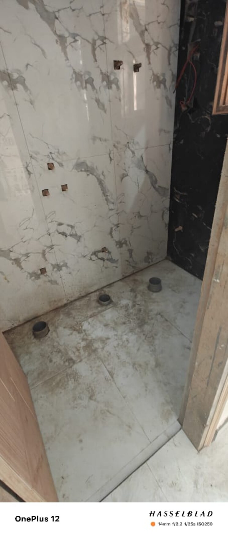 Bathroom, sector 73 3 Bedroom 1400 Sq.Ft. Builder Floor In Sector 73 Noida 8220969