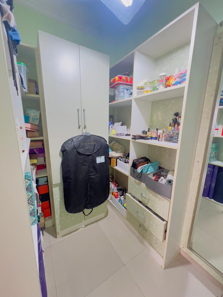 Master Bedroom, tata-primanti-villas 4 Bedroom 8500 Sq.Ft. Villa In Sector 72 Gurgaon 8220997