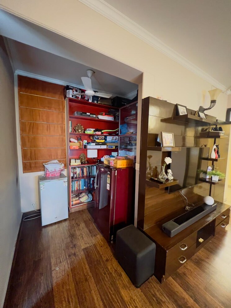 Living Room, tata-primanti-villas 4 Bedroom 8500 Sq.Ft. Villa In Sector 72 Gurgaon 8220997