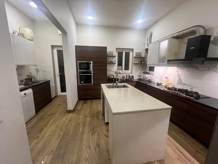 Kitchen, tata-primanti-villas 4 Bedroom 8500 Sq.Ft. Villa In Sector 72 Gurgaon 8220997