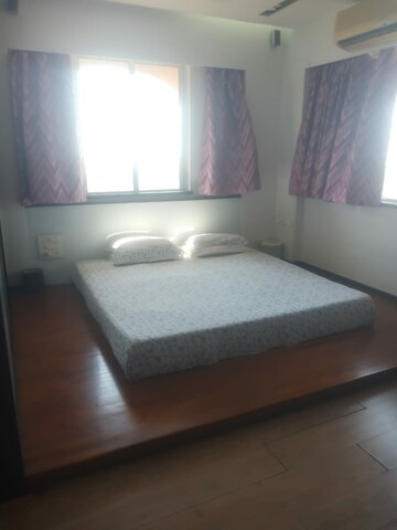 Bedroom in 3 BHK Apartment at Hiranandani Verona Co op Housing Society Ltd, Powai – for Rent