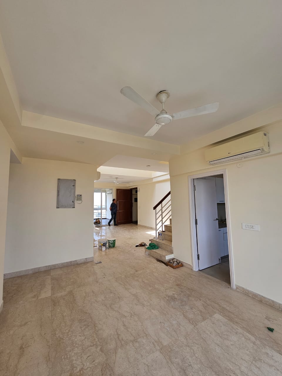 5 BHK + Pooja Room,Servant Room 6585 Sq.Ft. Villa in Orchid Petals