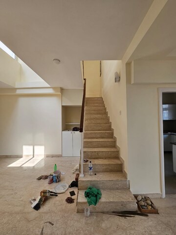 Staircase in 5 BHK Villa at Orchid Petals, Sector 49 – for Sale