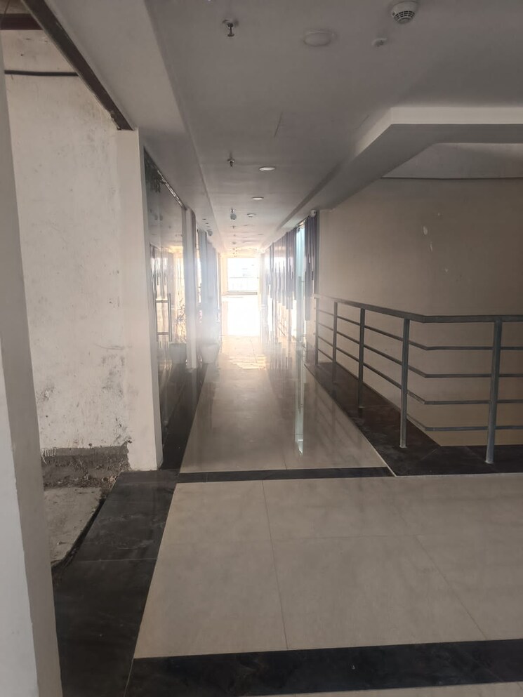 undefined, spectrum-metro Commercial Office Space 450 Sq.Ft. In Sector 75 Noida 8221072