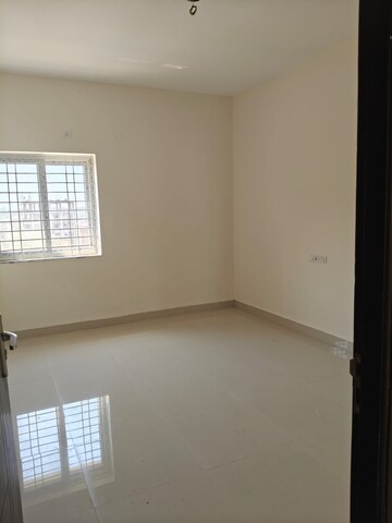 Room in 3 BHK Apartment at Kukatpally – for Sale
