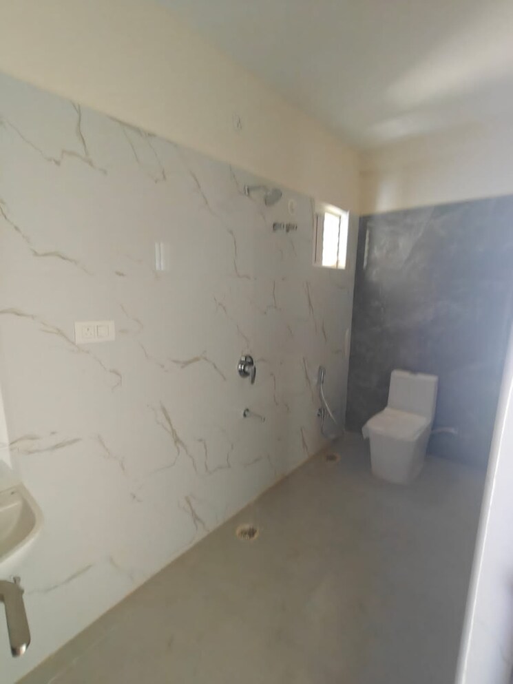 Bathroom, kukatpally 3 Bedroom 1500 Sq.Ft. Apartment In Kukatpally Hyderabad 8221090