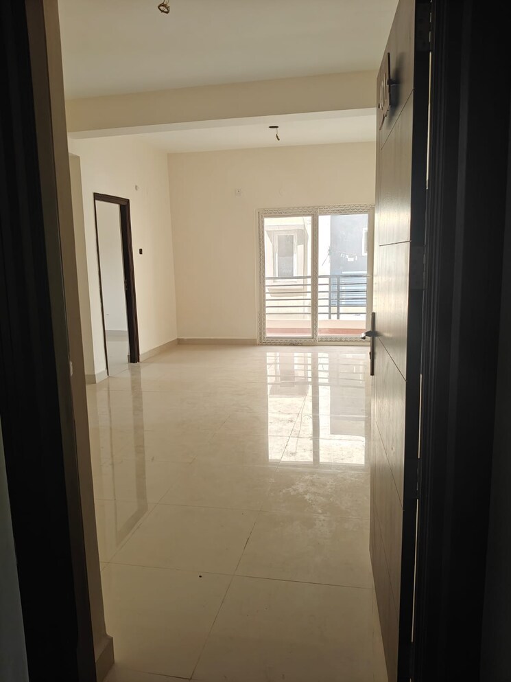 Room, kukatpally 3 Bedroom 1500 Sq.Ft. Apartment In Kukatpally Hyderabad 8221090