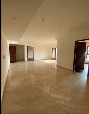 Room in 4 BHK Apartment at Prestige Leela Residency, Kodihalli – for Rent