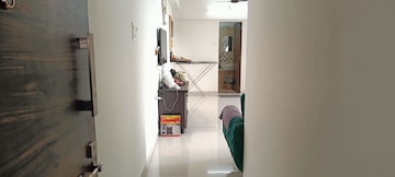 Furnished Amenities in 2 BHK Apartment at Malad West – for Rent