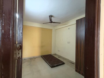 Room in 1 BHK Builder Floor at Saket – for Rent