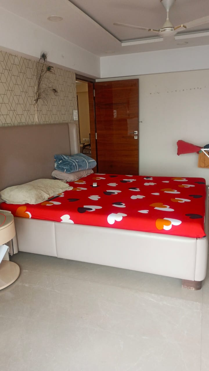 3 BHK + Pooja Room,Servant Room,Study Room,Extra Room Apartment For Rent in Marathon Monte South