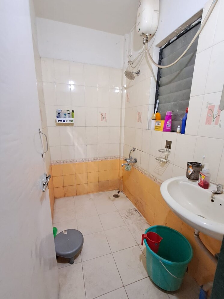 Bathroom, karia-konark-campus 3 Bedroom 1600 Sq.Ft. Apartment In Viman Nagar Pune 8221163